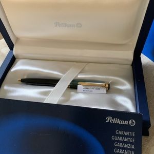 Pelikan Schwarz / Grun Black/Green Ballpoint Pen